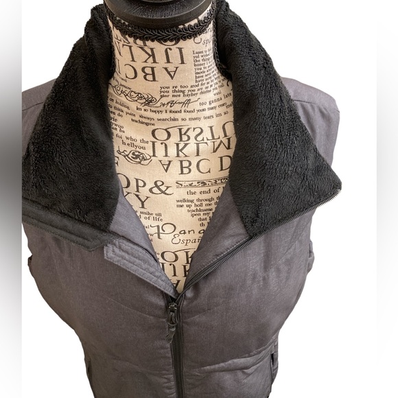 Puffer Vest Jacket Snow Ski Wear by Champion Large Gray & Black EUC - Picture 4 of 15